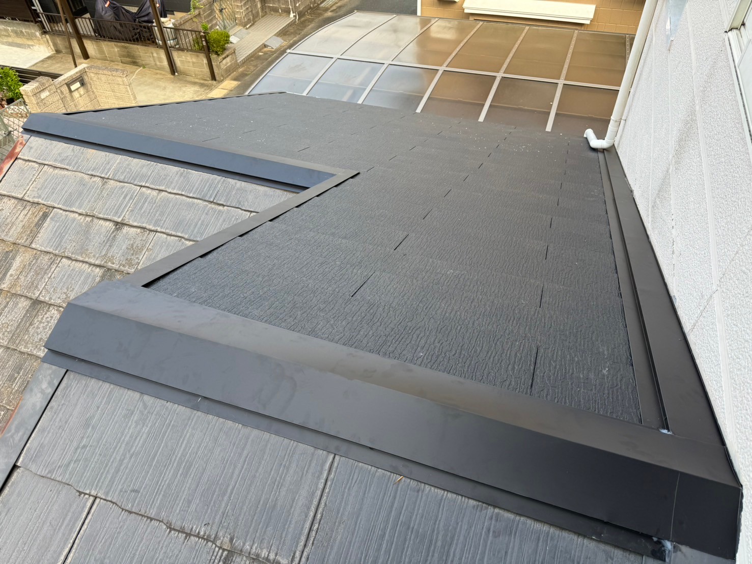 屋根葺き替え工事の施工事例